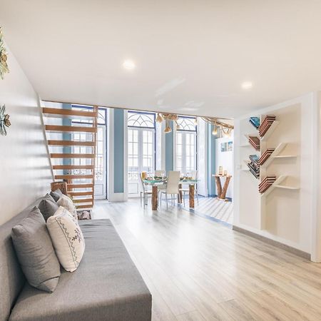 Deluxe Spacious Flats W Mezzanine By Host Wise Apartment Porto Bagian luar foto