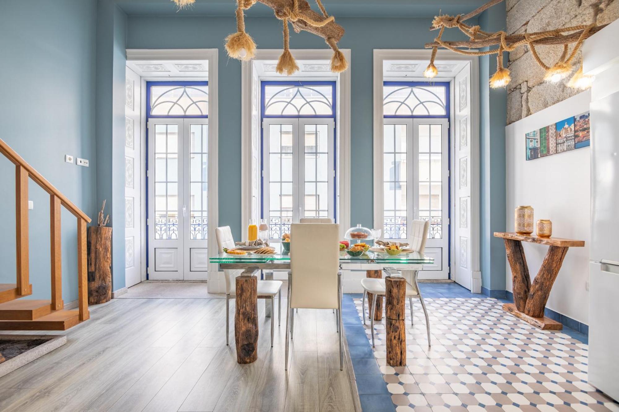 Deluxe Spacious Flats W Mezzanine By Host Wise Apartment Porto Bagian luar foto