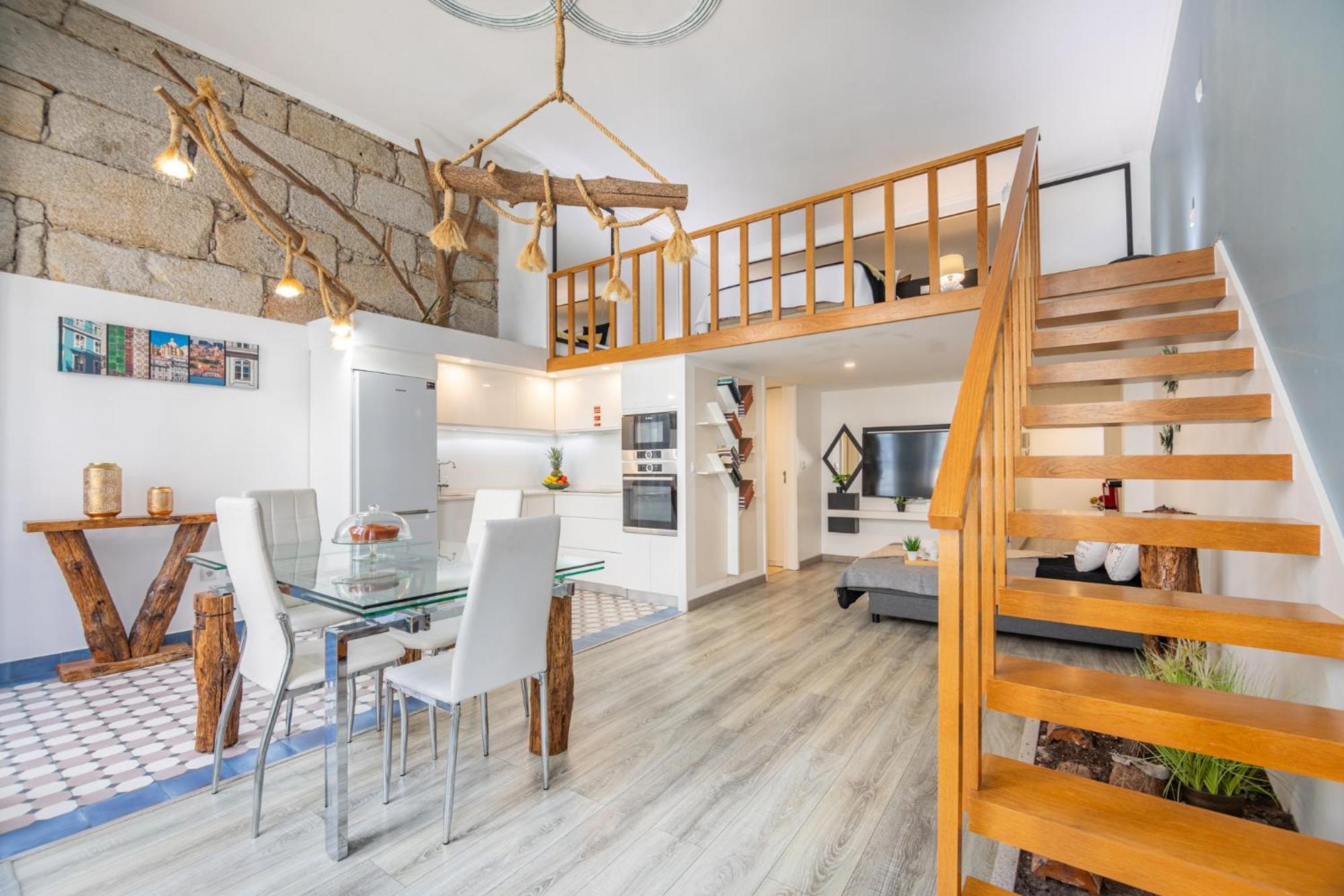 Deluxe Spacious Flats W Mezzanine By Host Wise Apartment Porto Bagian luar foto