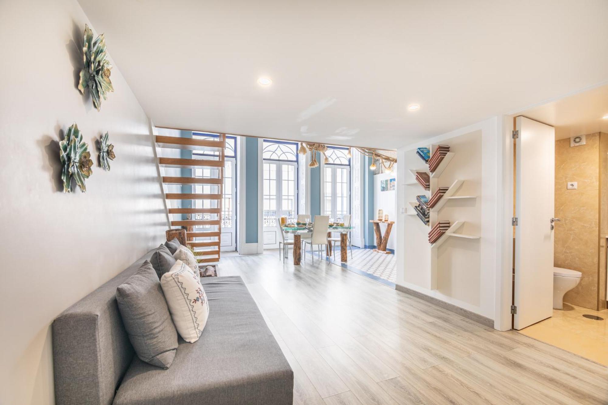 Deluxe Spacious Flats W Mezzanine By Host Wise Apartment Porto Bagian luar foto