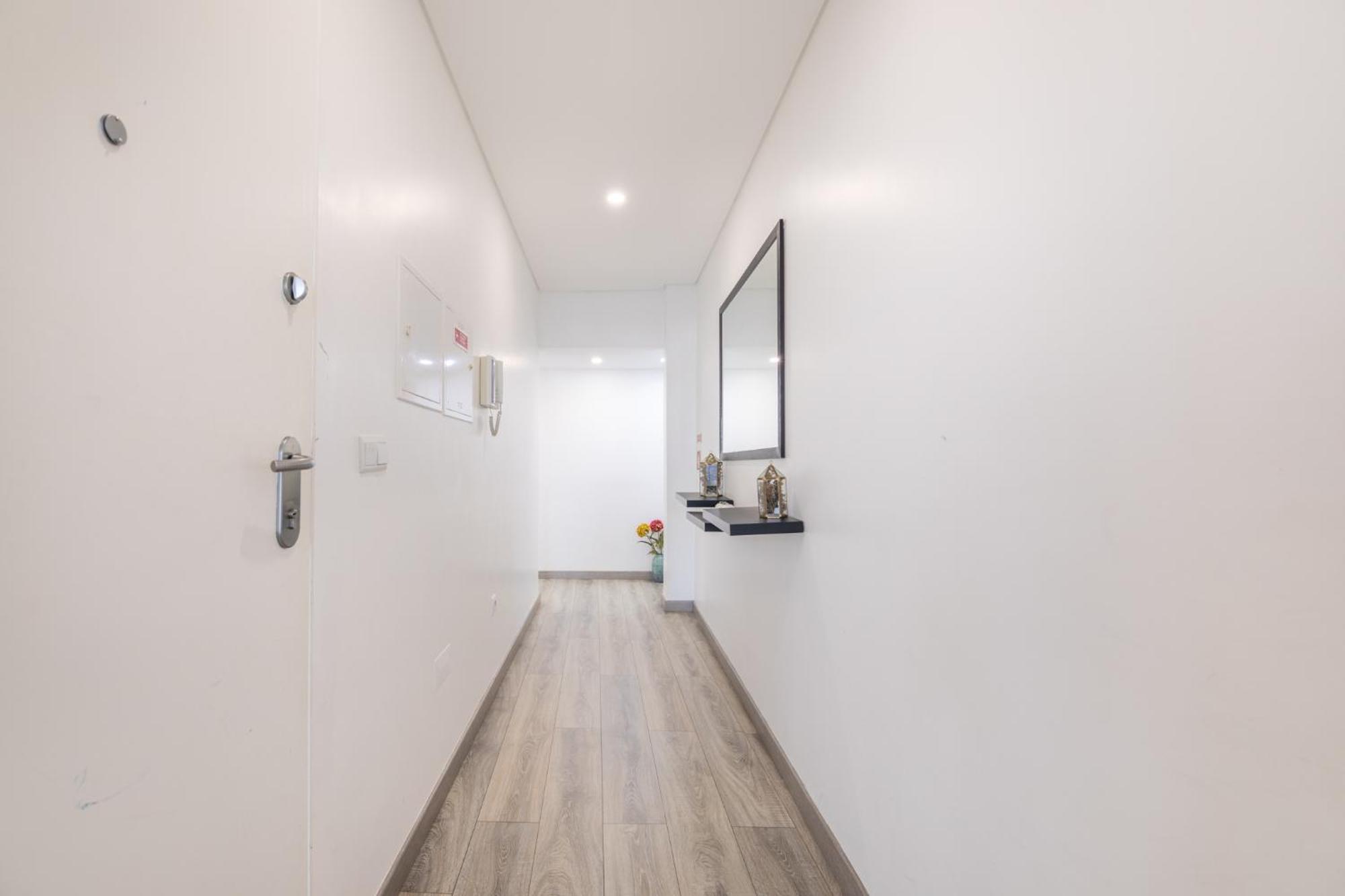 Deluxe Spacious Flats W Mezzanine By Host Wise Apartment Porto Ruang foto