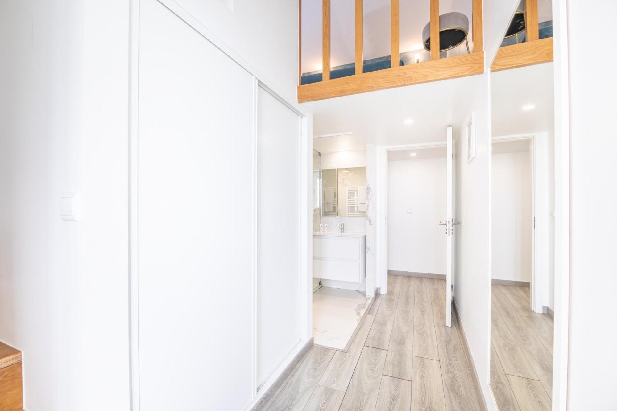 Deluxe Spacious Flats W Mezzanine By Host Wise Apartment Porto Ruang foto