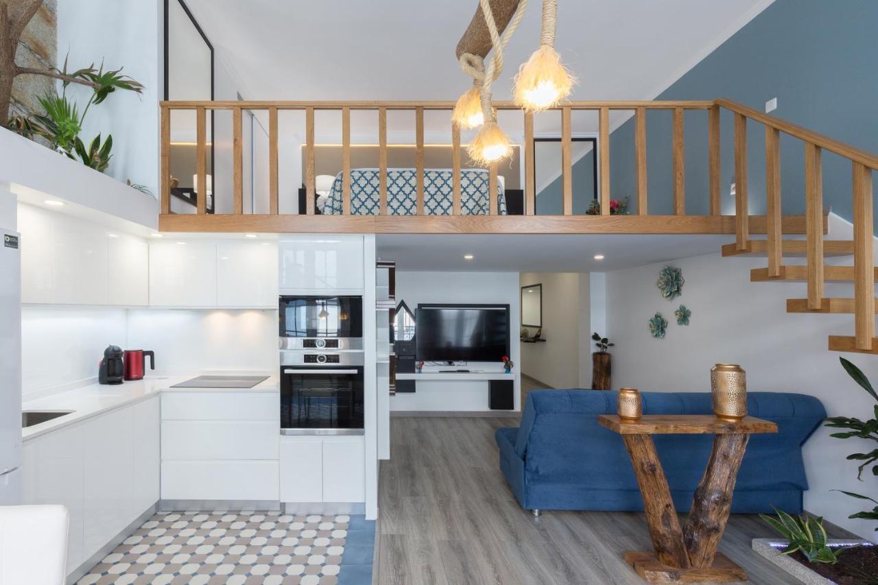 Deluxe Spacious Flats W Mezzanine By Host Wise Apartment Porto Bagian luar foto