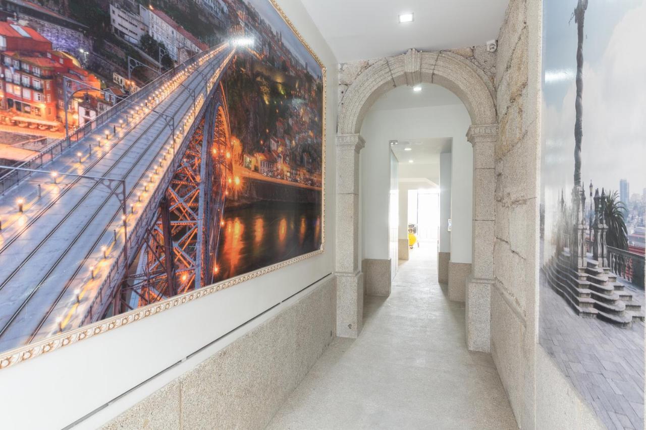 Deluxe Spacious Flats W Mezzanine By Host Wise Apartment Porto Bagian luar foto