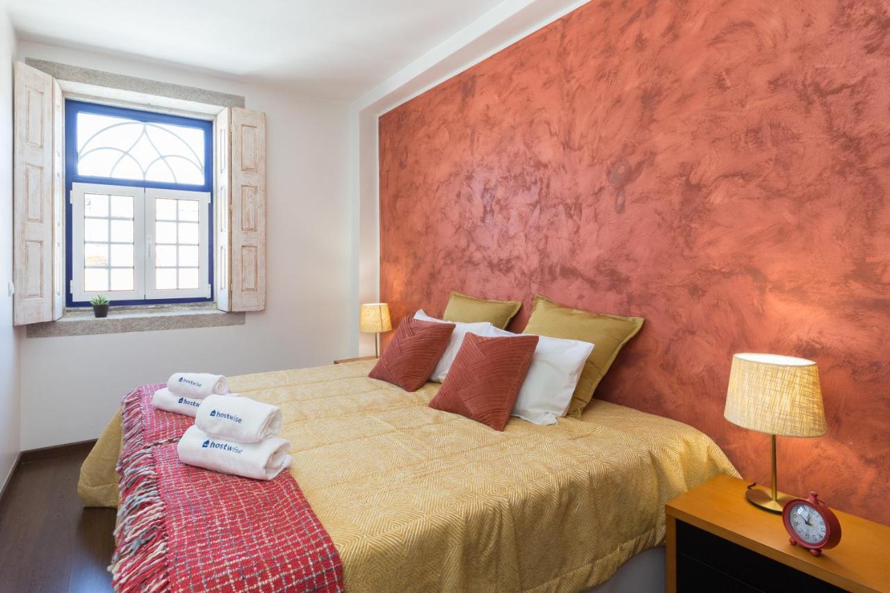 Deluxe Spacious Flats W Mezzanine By Host Wise Apartment Porto Bagian luar foto