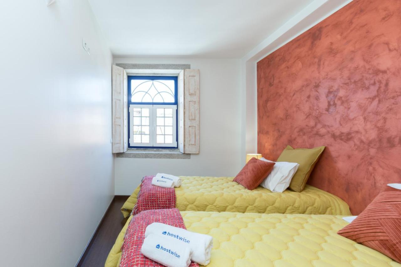 Deluxe Spacious Flats W Mezzanine By Host Wise Apartment Porto Bagian luar foto