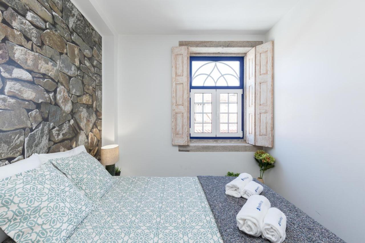Deluxe Spacious Flats W Mezzanine By Host Wise Apartment Porto Bagian luar foto